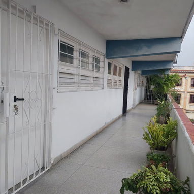 Renta lineal de Apartamento Duplex, Listo para Vivir en el Vedado 21 y 14 - Img 119612866