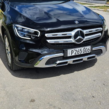 Vendo o negocio, Mercedes-Benz, GLC 2025 con 40,000 km - Img 120132471