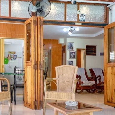 🏤🌊Casa de renta en Varadero con jardin y terraza con super agradables espacios y buen precio/House for rent. VAR-002 - 4/5