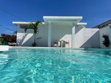 Espectacular casa de renta con piscina en las playas del Este La Habana Cuba, 2 habitaciones, reservaWhatsApp+5352463651 - Img main-image-45657146