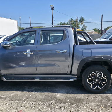 CHANGAN HUNTER LUXURY 2025 - Camioneta NUEVA 4x4 Automática de GASOLINA - 2/10
