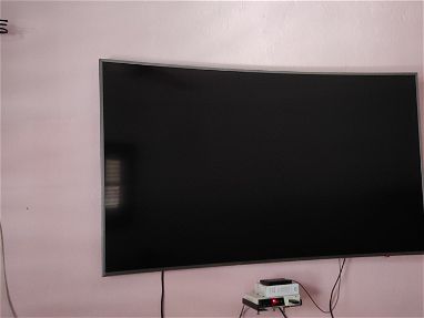 Tv Samsung 65 curvo 4k impecable - Img 65745525