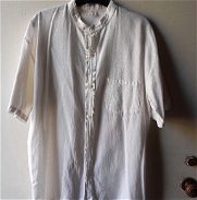 Camisas de hombre,  de uso,  en perfecto estado - Img 45763115