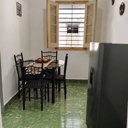 Renta Vedado lineal apto 1 hab bajos - Img 57595145