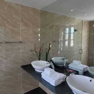 🏠 Apartamento en Vedado – Edificio - Img 118864893