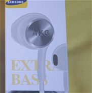 Audífonos alámbricos marca Samsung. - Img 45694545