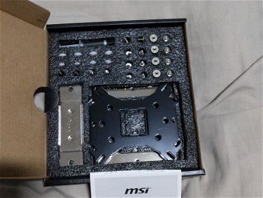 MSI Core Frozr XL RGB nuevo - Img 64910394