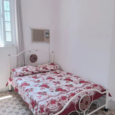 RENTA LINEAL EN PLAYA CON VENTILADORES Y LÁMPARAS RECARGABLES - 5/10