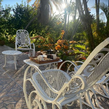 Casa independiente con piscina, patio y garaje amplio - 5/10