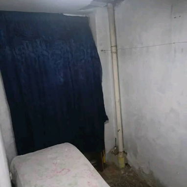 🏡✨ SE VENDE CASA EN EL CENTRO DE GUANABACOA CERCA DEL PARQUE ✨🏡  Primer piso: Sala Cocina  Baño 1 cuarto  Segundo piso - 6/6