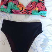 Venta de bikini de poco uso - Img 58223429