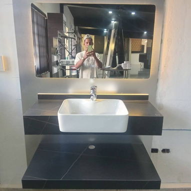 SE VENDE LAVAMANOS CON SU MUEBLE - Img 121980975