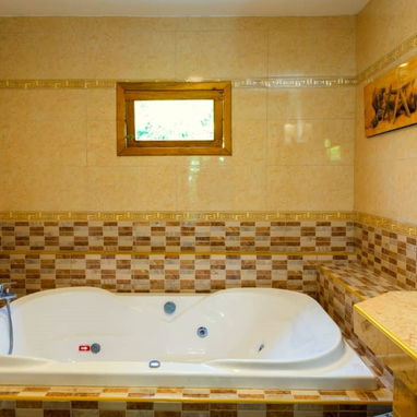 Renta de casa con piscina y billar en Casa Blanca. Alquiler de casa con piscina y billar en Regla, Habana del Este - 4/7