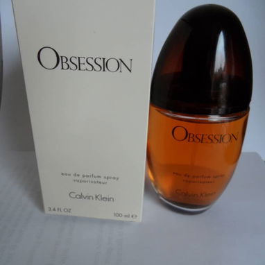 Perfumes de hombre y mujer (ver fotos) - 7/10