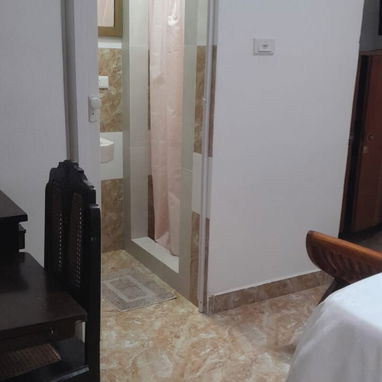 Disponible apto en bajos independiente y con wifi en 27 y 8 +34 602686091 Whatsaap(20usd ) x noches - Img 125413212