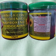 Árnica con Diclofenaco, Naproxeno y Lidocaína - Img 58356589