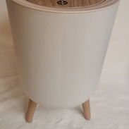 💜Cubo de basura con tapa para dormitorio, para baño, cocina, oficina, sala de star. Con botón pulsador.  Medida: Alto:3 - Img 55511578
