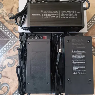 Cargador para su moto electrica todo los amperages solo llame o escriba al WhatsApp - Img 120478225