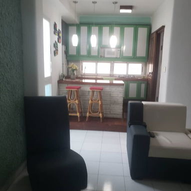 SE RENTA APTO PRIVADO EN EL VEDADO POR 27 Y L, 3ER PISO. 54026428 - Img 121071607