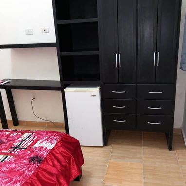 Renta de habitaciones en Centro habana - Img 121876560