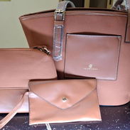 Juego de carteras $ 25 usd - Img 51419430