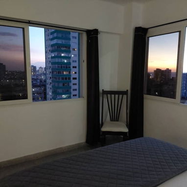 RENTA VACACIONAL EN VEDADO - Img 120241065