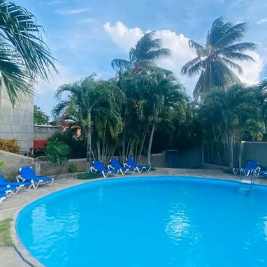 COD.Z 🔥 ¡HOSPEDAJE CON PISCINA Y JACUZZI EN TRINIDAD!   🏊‍♂️ - 3/5