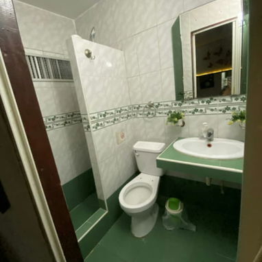 Casona en la Ciudad Deportiva,4/4 telefono fijo y nauta hogar llegar y vivir - Img 125250604