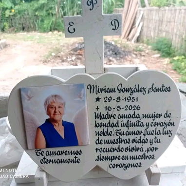 Jardineras para fallecidos - 2/6