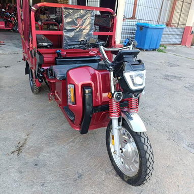 Tengo varias ofertas de triciclo ctc ya llame al 1 número trato presencial pago efectivo de asepta pago por euro - 4/7