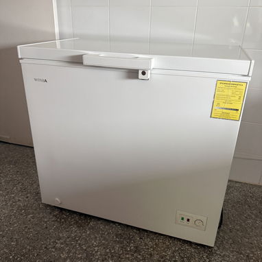 Freezer congelador Winia 7.8 pies - 3/5