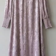 Vestido Midi Elegante de Terciopelo Lila / Rosa polvoriento - Img 56995699