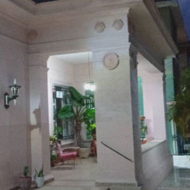 Se vende casa independiente en el vedado !! - Img 125903839