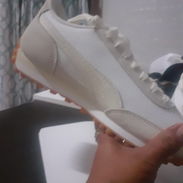 Tenis, zapatillas de lanzamiento y tacos originales - Img 54819263