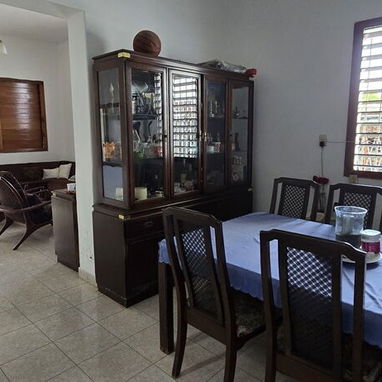 Casa de 4/4, garaje p/2 autos, 193m², en la Víbora (VB-43) - Img 89057008