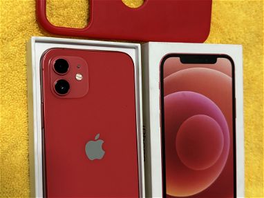 iPhone 12 rojo como nuevo con su caja y todo,se vende o se cambia solo por iPhone menor y vuelto - Img main-image-45697230