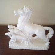 Se vende figura forma de caballo - Img 55365569