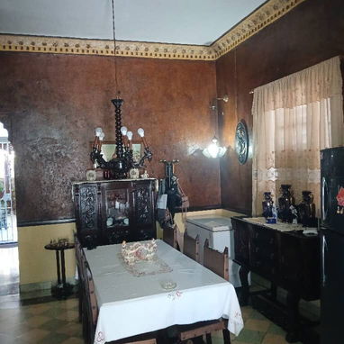 Ref # 43.En oferta con precio negociable excelente Hostal en Mariano super céntrico!!!! - Img 115666814