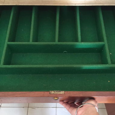 SE VENDE JUEGO DE COMEDOR DE CAOBA ANTIGUO ‼️‼️ - Img 120647819