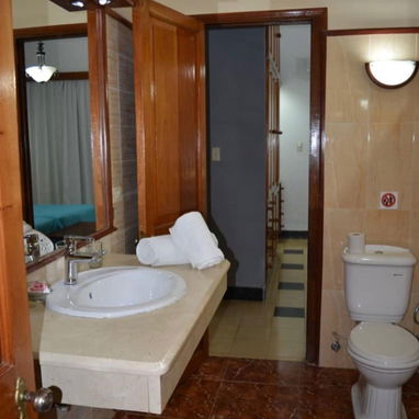 Se Vende Apartamento en el Vedado - 3/10