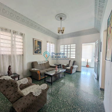 Casa Independiente en Santos Suárez, 10 de Octubre. - 2/10