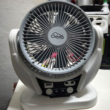 Ventilador recargable. - 2/3