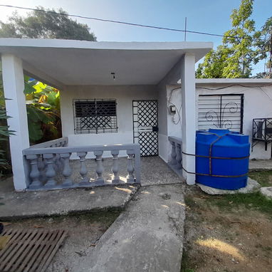Vendo casa Grande 23 000 usd. más Fotos y detalles al WhatsApp, aquí solo se deja poner 10 fotos - 4/10