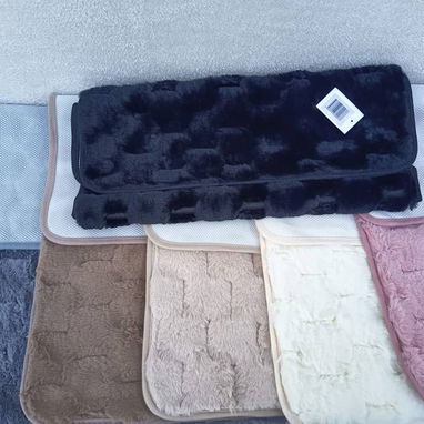 🧸 Alfombra Suave 50x80 cm – Confort y Estilo para tu Hogar  💲 Precio: 11 USD. Regalo especial. 📞56249037 - Img 120288829