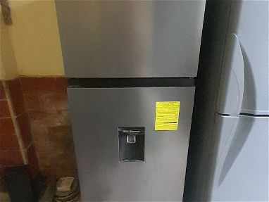 Refrigerador sakey en perfectos estado nuevo con dispensador de agua - Img main-image-45855845