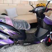 Vendo moto electrica marca izuki motor 3 mil watts batería 50 amperes nueva - Img 56408806