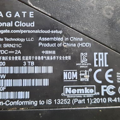 Caja de NAS con sus cables - Img 118173084