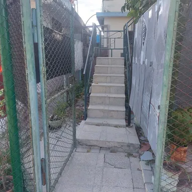 *$9000usd. En venta casa 2da planta de  un biplanta en Arroyo Naranjo,  Ampliación del Sevillano. - 7/10