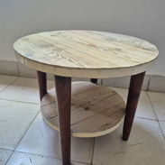 Mesita de madera - Img 57415149