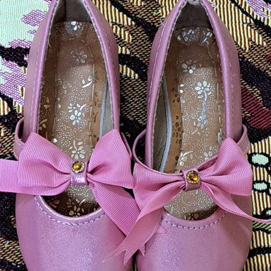 Bata de niña con balerinas - Img 104856027